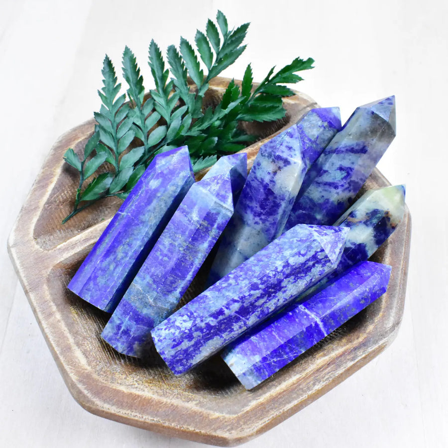 lapis lazuli gemstone crystal point